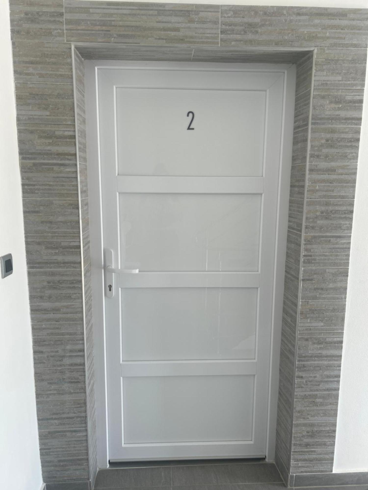Apartments Nicole Wera Nin Εξωτερικό φωτογραφία