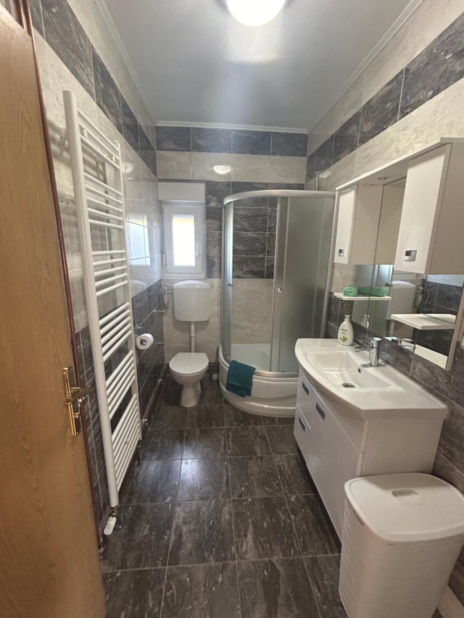 Apartments Nicole Wera Nin Εξωτερικό φωτογραφία