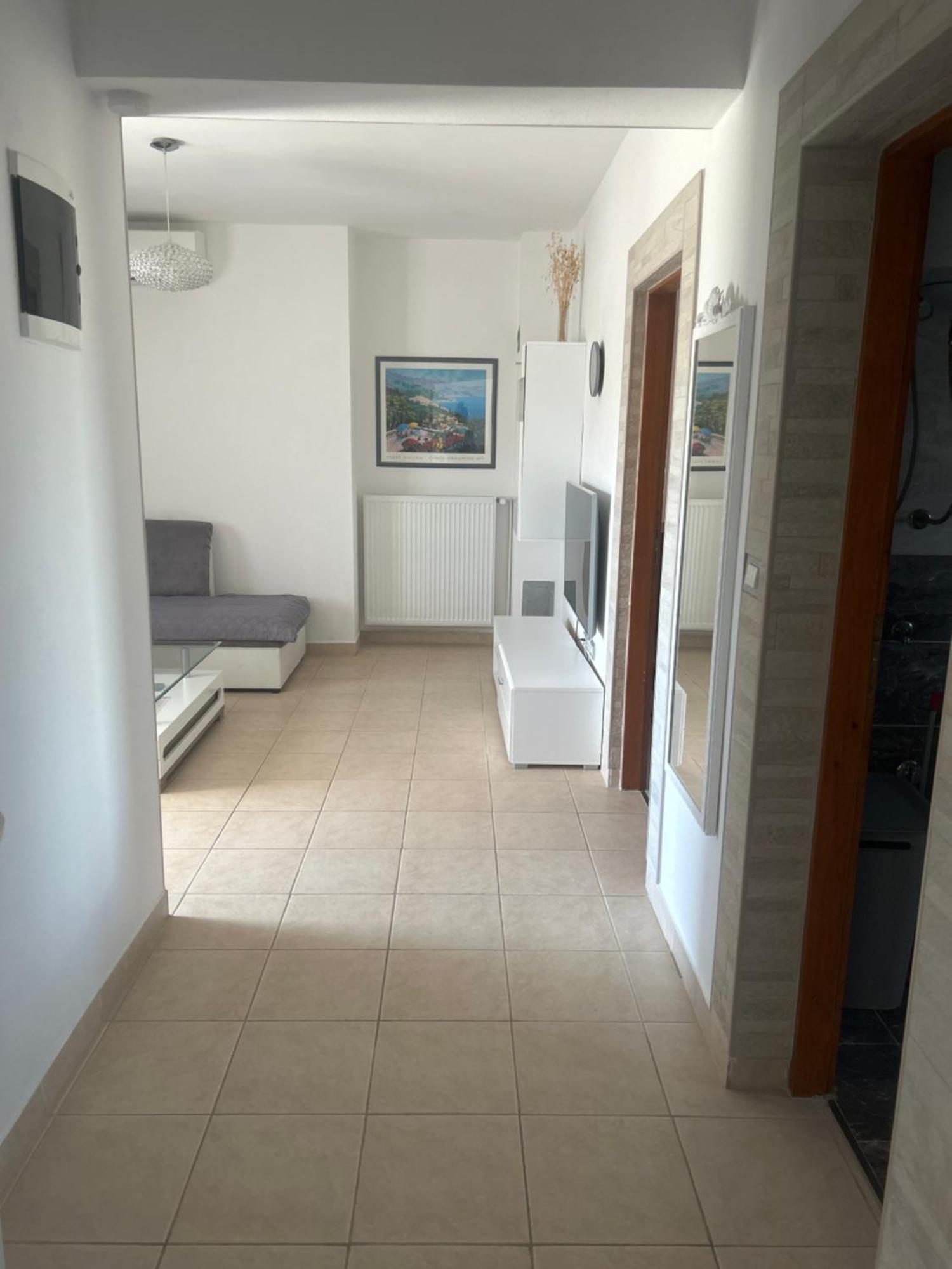 Apartments Nicole Wera Nin Εξωτερικό φωτογραφία