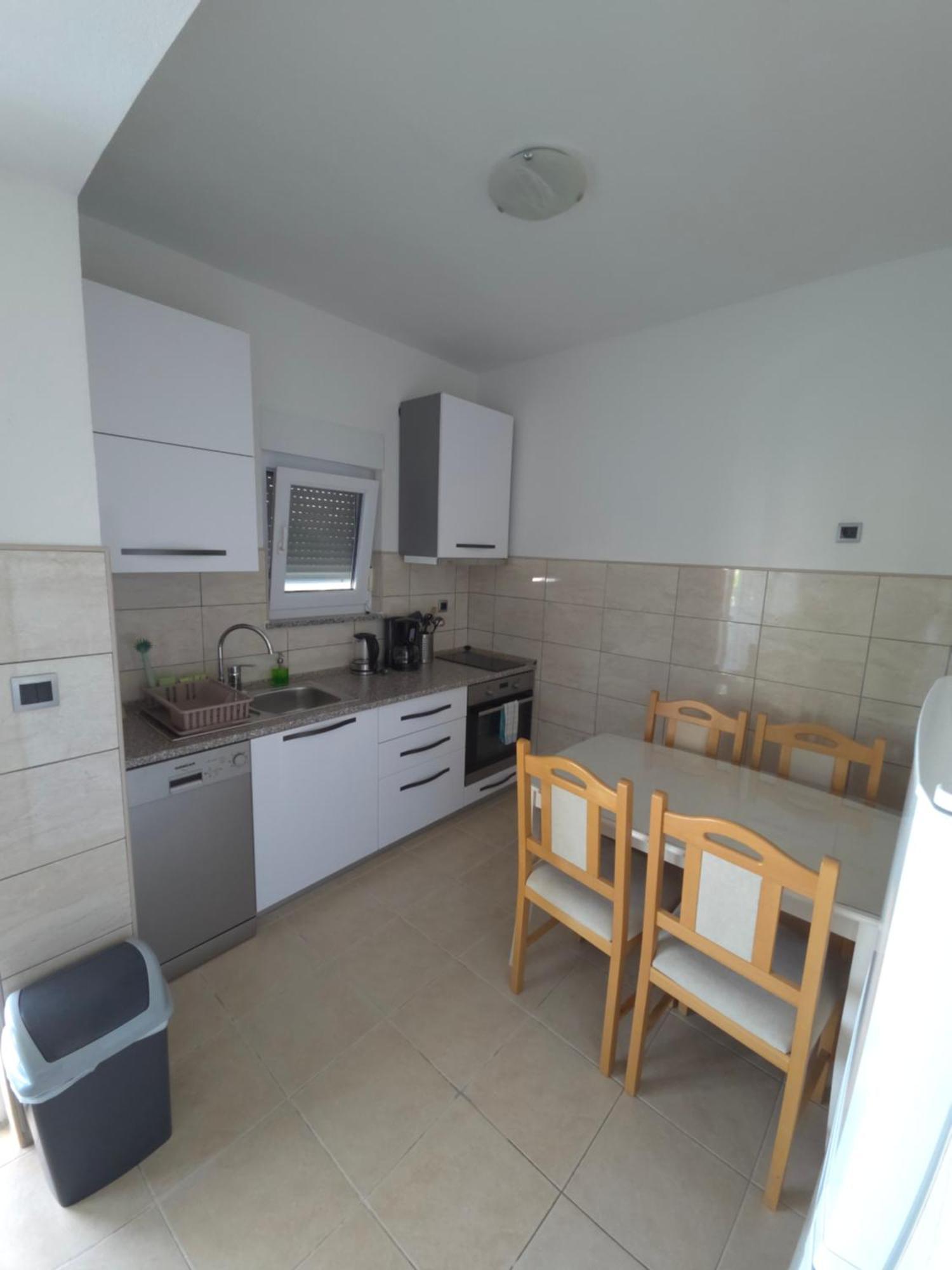 Apartments Nicole Wera Nin Δωμάτιο φωτογραφία